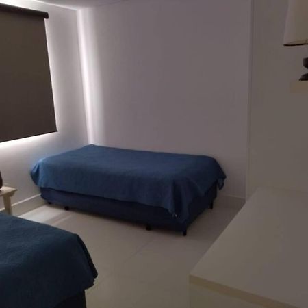 Apto De 3 Dorm De Frente Ao Mar グァルジャー エクステリア 写真